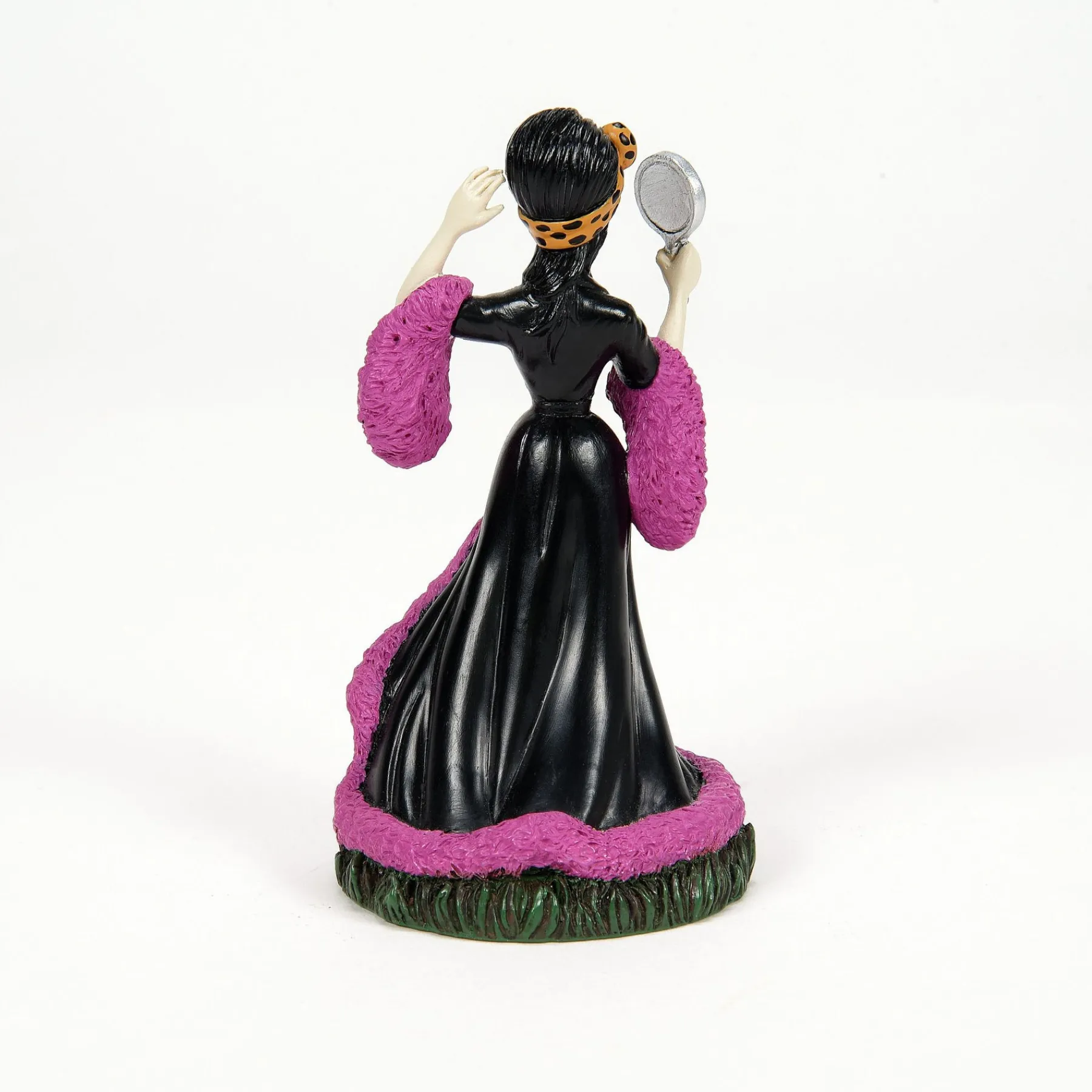 Department 56 Hot Properties Village|Elvira On Set