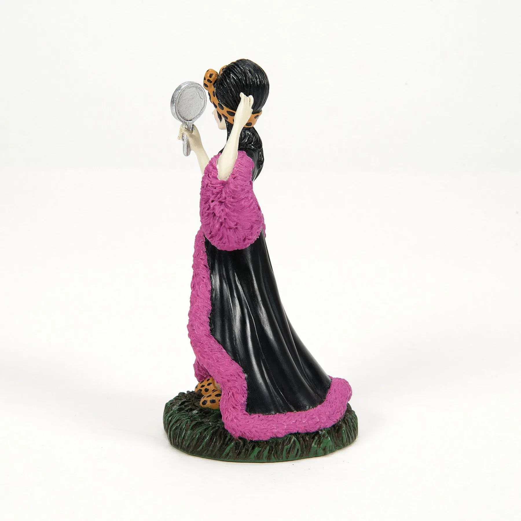 Department 56 Hot Properties Village|Elvira On Set