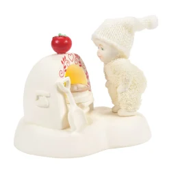 Department 56 Snowbabies Classic Collection|Snowbabies Christmas Memories Collection|Fresh Holiday Pie