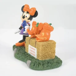 Department 56 Disney Village|Minnie Picks A Winner