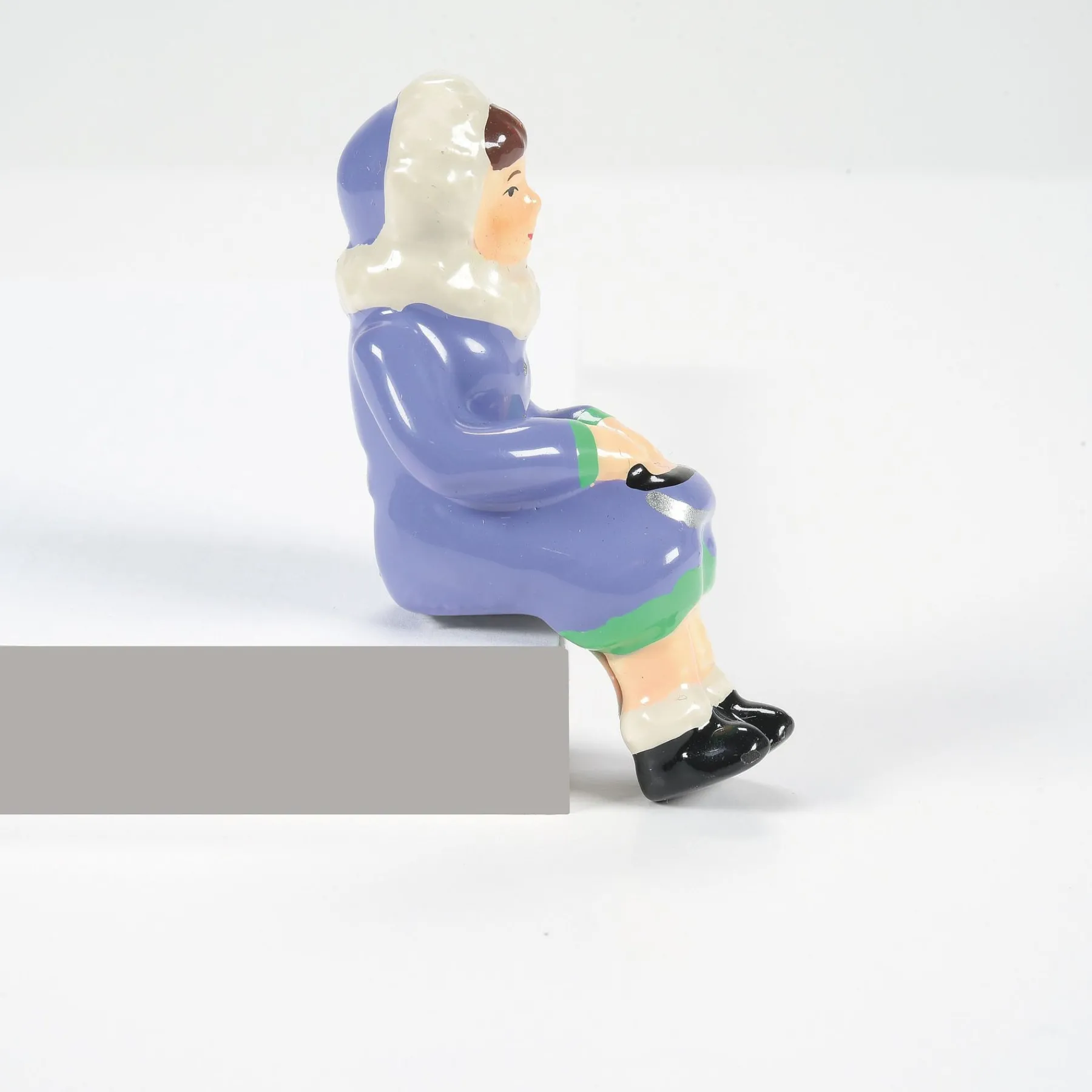 Department 56 The Original Snow Village|Sitting In The Village
